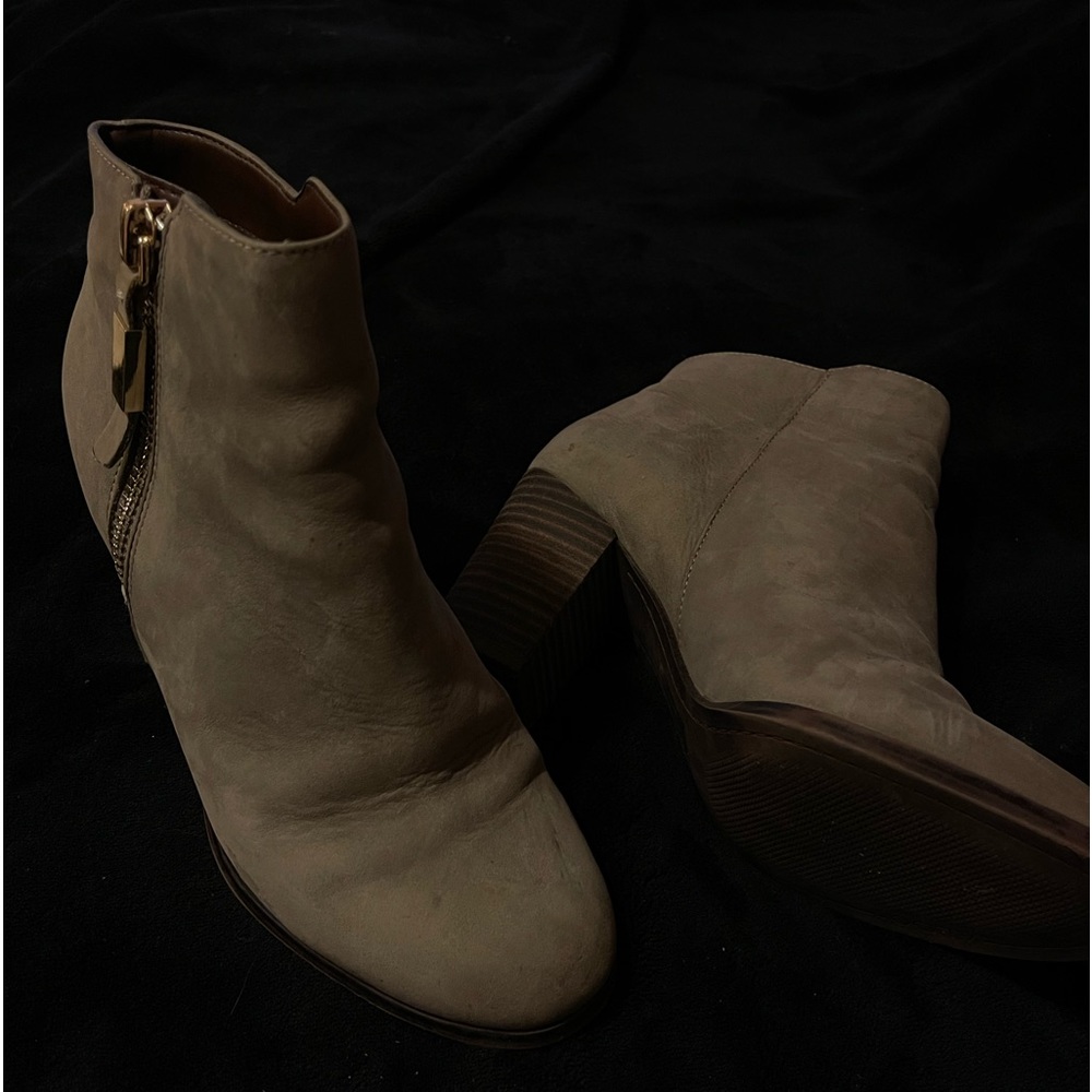 Ankle boots